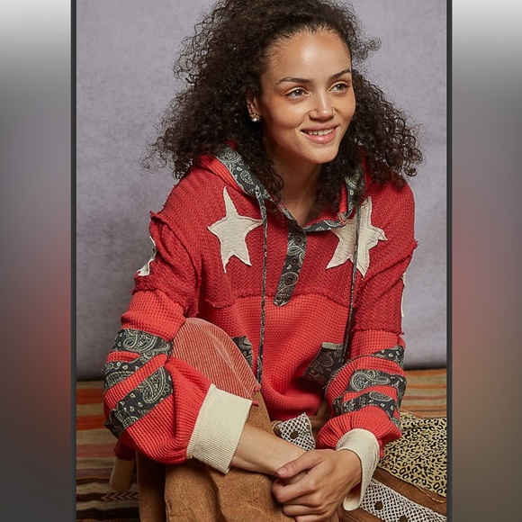 POL. ❤️ Candy Red Star Patchwork Thermal Hoodie - Picture 2 of 6